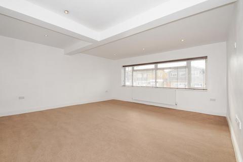 4 bedroom detached house to rent, Albury Drive,  Pinner,  HA5