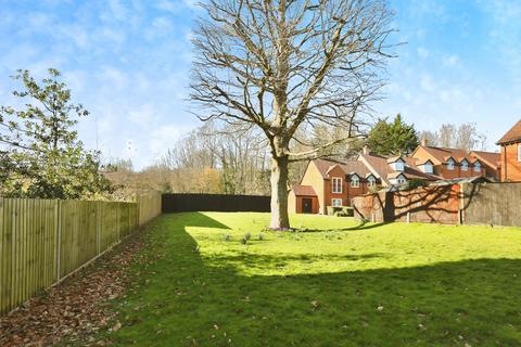 2 bedroom flat for sale, Laura Close, Compton, Winchester, Hampshire, SO21
