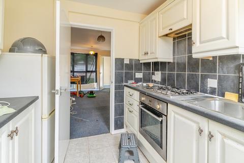 2 bedroom flat for sale, Redbridge, Stantonbury, Milton Keynes, Buckinghamshire, MK14