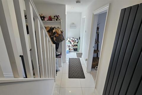 4 bedroom detached house for sale, Farm House Close, Bottesford, Leicestershire