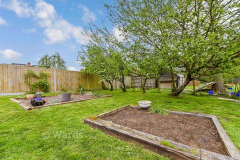 5 bedroom chalet for sale, Ghyllside Road, Northiam, Rye, East Sussex
