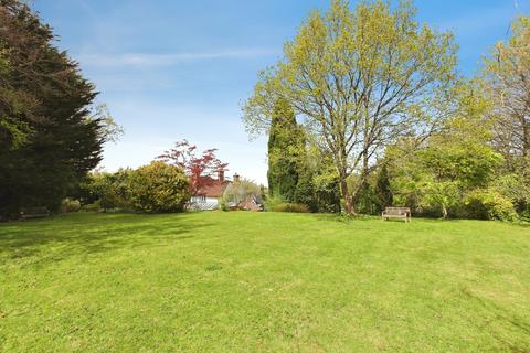 4 bedroom detached house for sale, Hawkhurst Road, Cranbrook, Kent, TN17