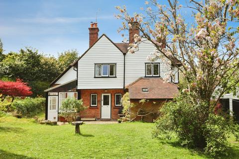 4 bedroom detached house for sale, Hawkhurst Road, Cranbrook, Kent, TN17