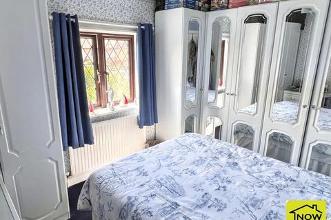 3 bedroom semi-detached house for sale, Clumber Avenue, Newark, Nottinghamshire.