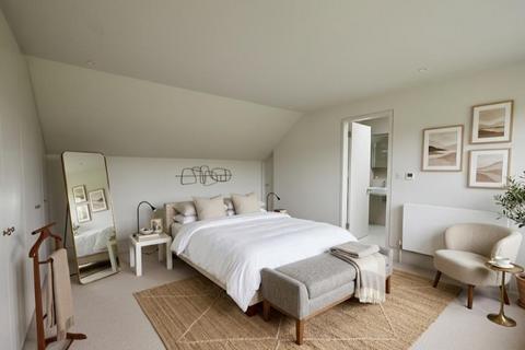 4 bedroom detached house to rent, Drift Road, Winkfield, Windsor, Berkshire SL4