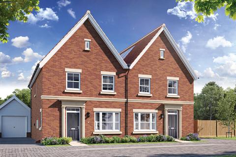 3 bedroom semi-detached house for sale, Manningtree Park, Mistley, Manningtree