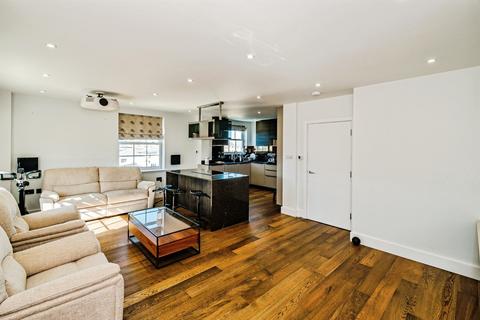 2 bedroom flat for sale, Marine Parade, Worthing