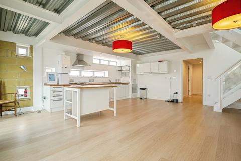 2 bedroom flat for sale, Crwys Road, Cardiff, CF24