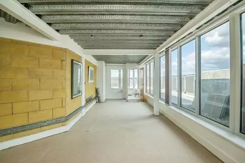 2 bedroom flat for sale - Изглед 5