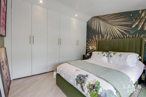1 bedroom mobile home for sale, Leisure Glades Park, St Osyth CO16