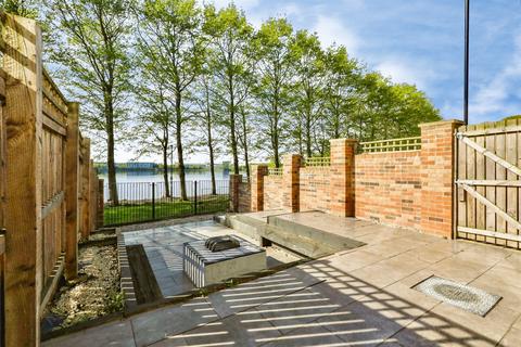 4 bedroom semi-detached house for sale, Lake View, Lakeside, Doncaster