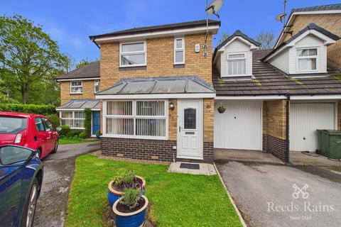 3 bed terraced house for rent in The Muirlands, West Yorkshire HD2