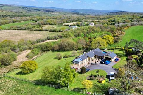 4 bedroom detached bungalow for sale, Maes Glas, Cefn Cribwr, CF32
