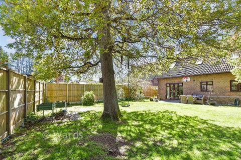 4 bedroom detached house for sale, Turners Court, Sevenoaks TN15