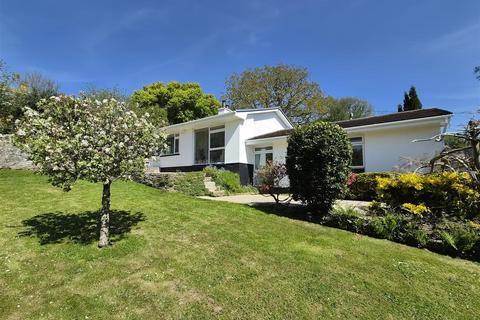3 bedroom detached bungalow for sale, Terras Hill, Lostwithiel