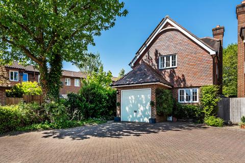 Squerryes Mede, Westerham, Kent, TN16