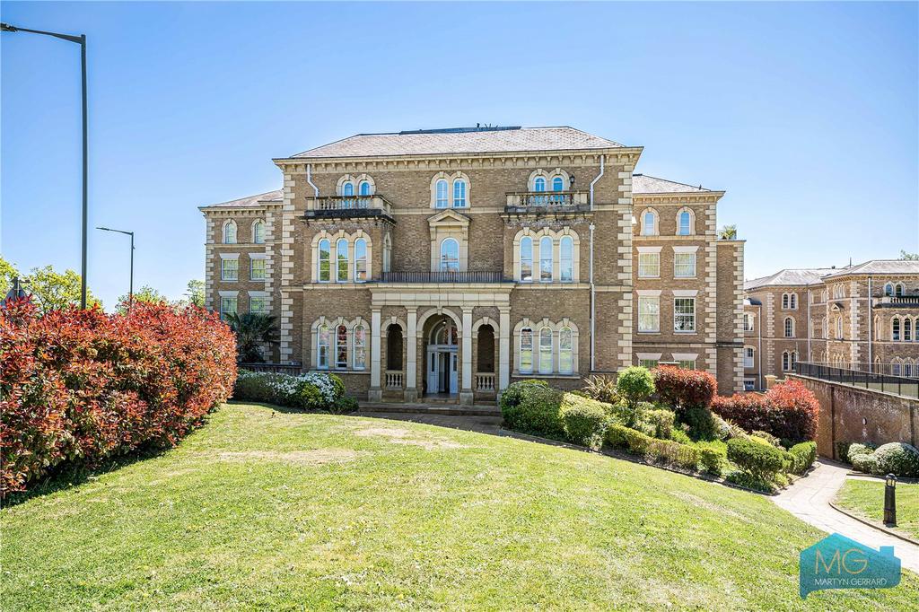 2 bedroom apartment for sale
