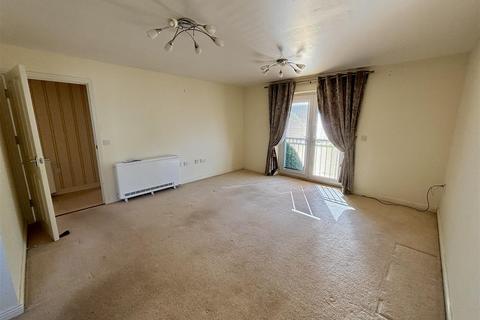2 bedroom flat for sale, Bryntition, Llanelli