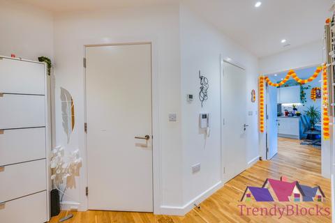 3 bedroom flat for sale, St. Marks Square, Bromley BR2