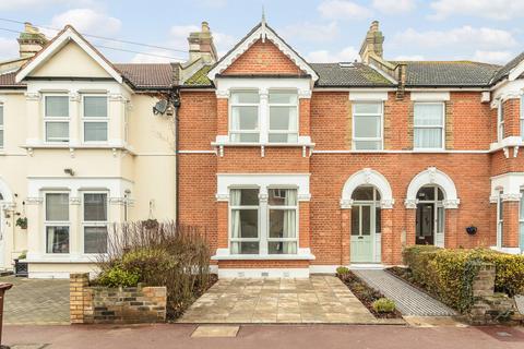 Dunkeld Road, Dagenham, RM8