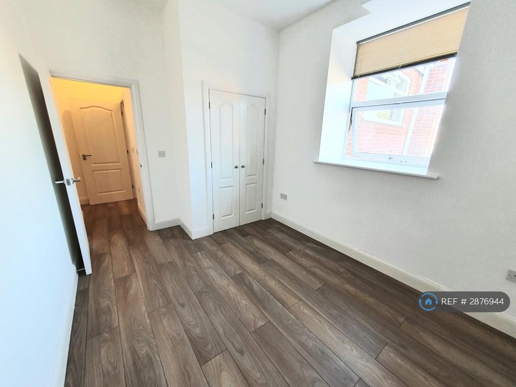 Large Double Master Bedroom