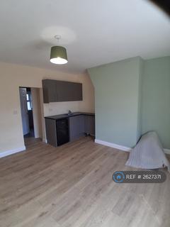 2 bedroom terraced house to rent, Warrington Road, Leigh, WN7