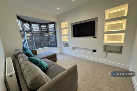 3 bedroom semi-detached house to rent, Woodville Crescent, Sunderland, SR4