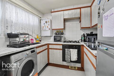 undefined, The Knares, Basildon