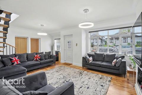 2 bedroom semi-detached bungalow for sale, Ingreway, Harold Park
