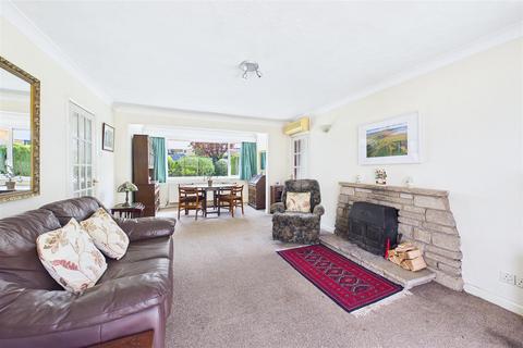 3 bedroom detached bungalow for sale, Lovely setting on the outskirts of Clevedon