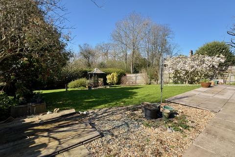 3 bedroom bungalow for sale, Chalice Hill Close, Glastonbury