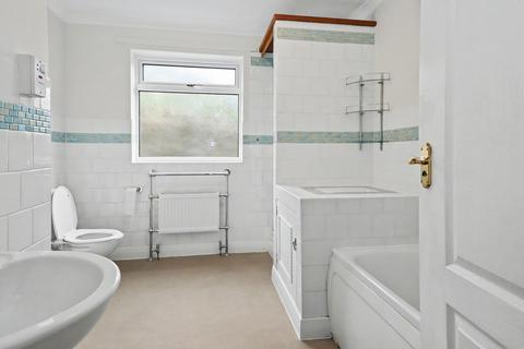 3 bedroom bungalow for sale, Chalice Hill Close, Glastonbury