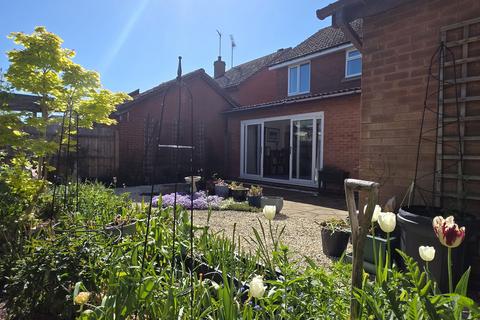 4 bedroom detached house for sale, Wilcox Close, Bishops Itchington, CV47