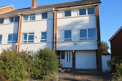 Mead Way, Bromley BR2