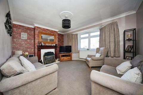 2 bedroom semi-detached house for sale, Roman Road, Luton