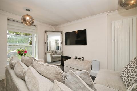 1 bedroom flat for sale, Church Row, Ware