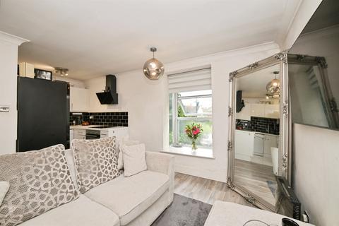 1 bedroom flat for sale, Church Row, Ware