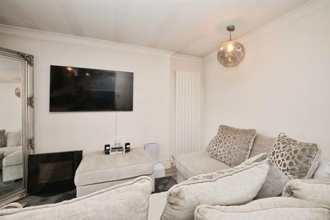 1 bedroom flat for sale, Church Row, Ware