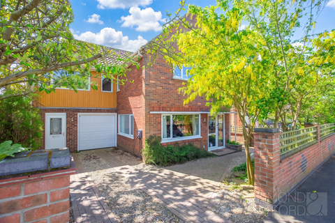4 bedroom detached house for sale, Broadhurst Road, Eaton Rise
