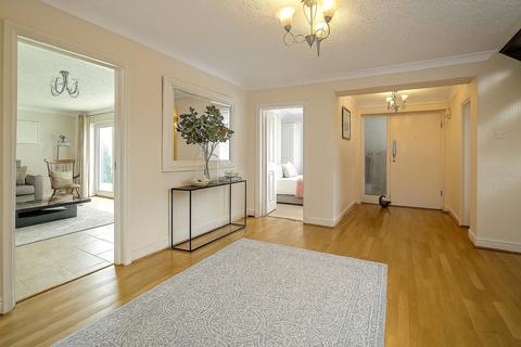 5 bedroom detached house for sale, Mallard Way, Porthcawl, Bridgend, CF36