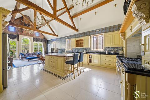5 bedroom detached house for sale, Church Street, Great Budworth, CW9