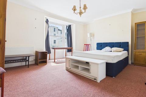 3 bedroom maisonette for sale, Farm Road, HOVE