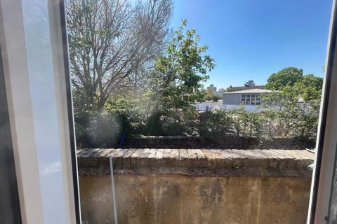1 bedroom flat to rent, Maury Road, Stamford Hill, N16