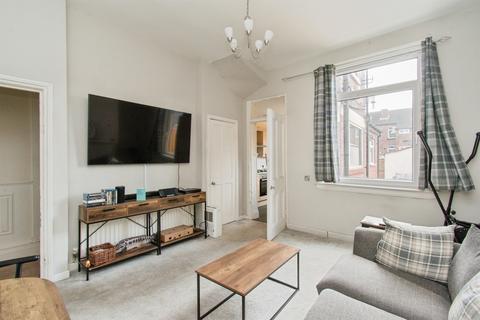 3 bedroom terraced house for sale, Cambridge Street, CASTLEFORD