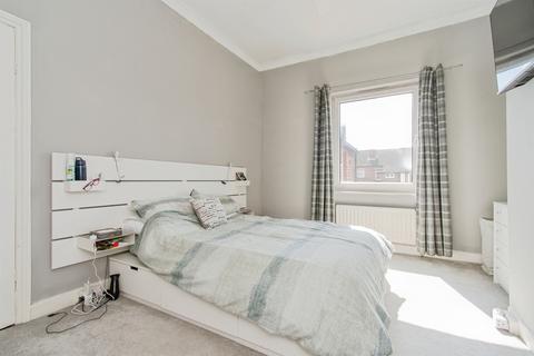 3 bedroom terraced house for sale, Cambridge Street, CASTLEFORD