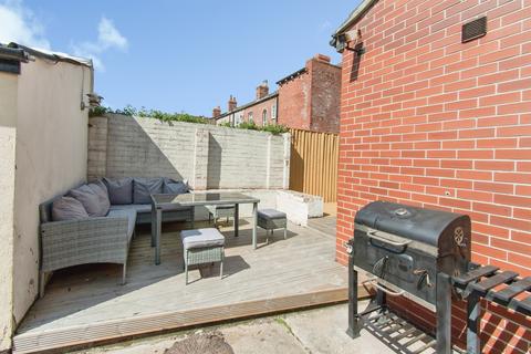 3 bedroom terraced house for sale, Cambridge Street, CASTLEFORD
