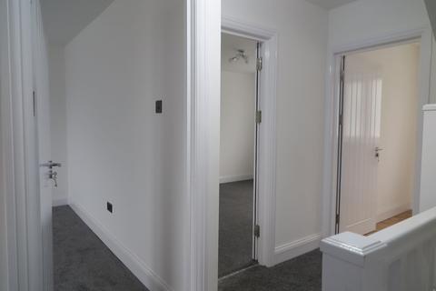 4 bedroom semi-detached house to rent, Church Road, Hounslow, TW5