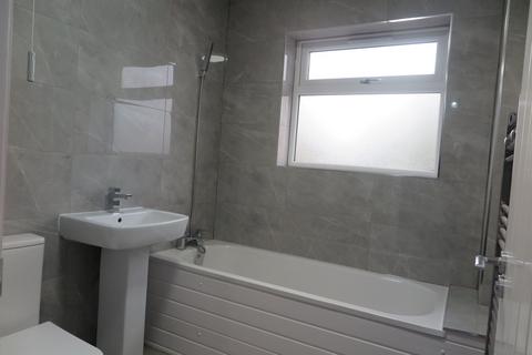 4 bedroom semi-detached house to rent, Church Road, Hounslow, TW5