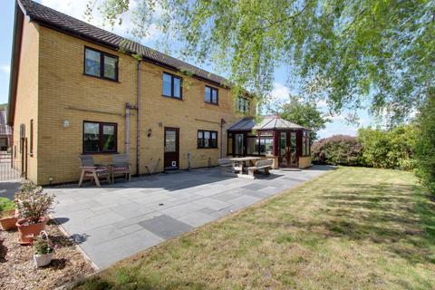 4 bedroom detached house for sale, Glebe Gardens, Guyhirn, PE13