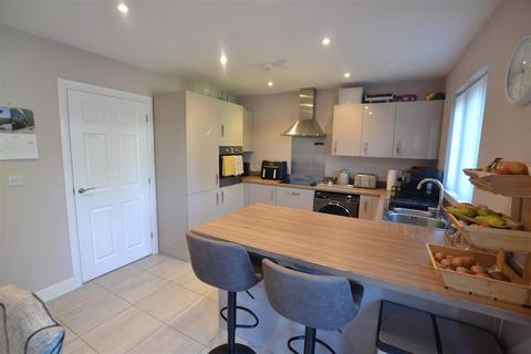 3 bedroom detached house for sale, Oak Tree Drive, Leominster